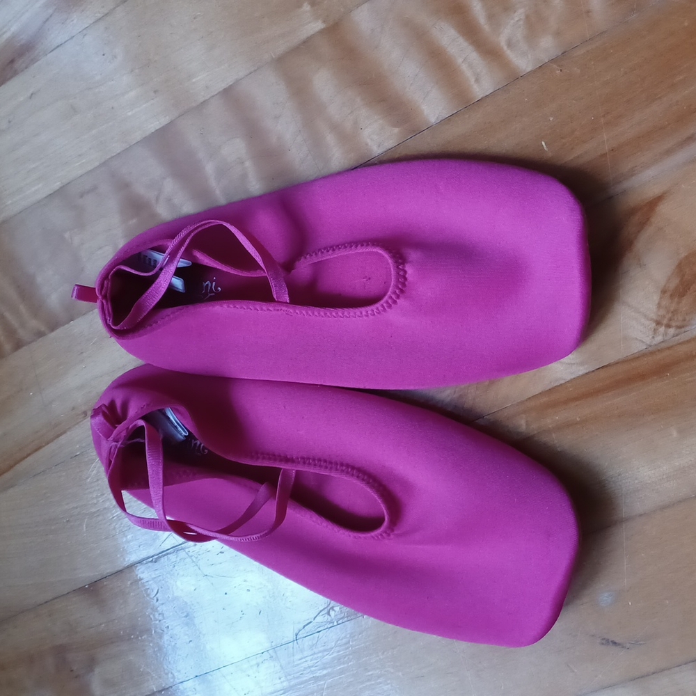 4/$20 Ballet Shoes size 3
